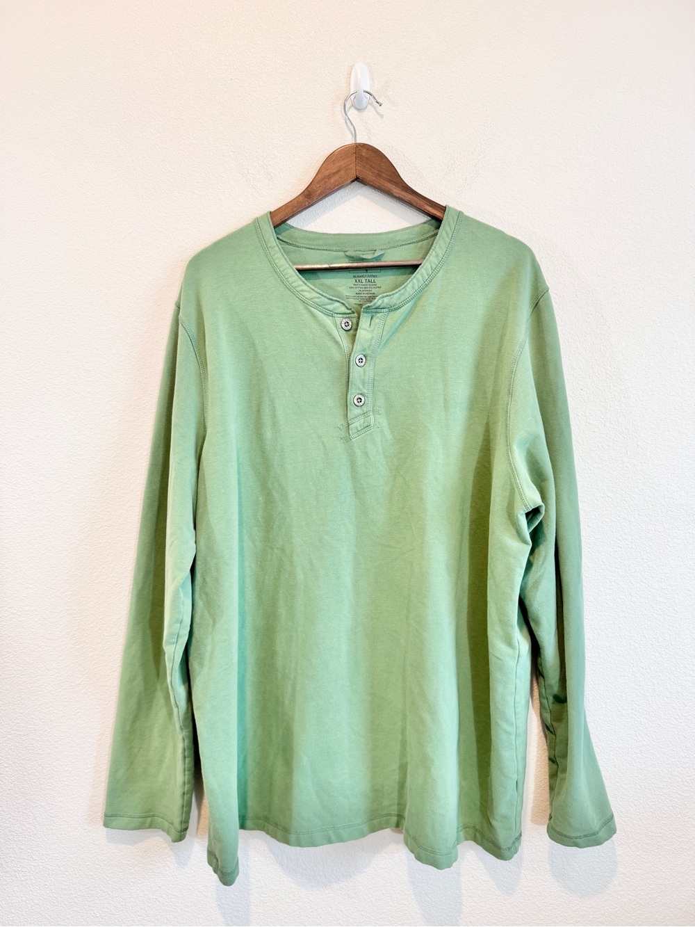 L.L.Bean Mens XXL Tall Sage Green Henley Shirt Long Sleeve Casual K58